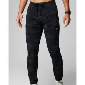 Fabletics The One Jogger - Camo